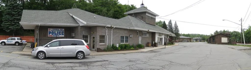 Ancienne gare de South Fallsburg reconvertie en bâtiment municipal