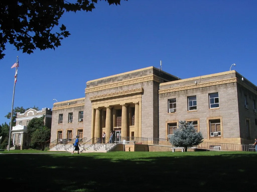 Facade of Lassen County Courthouse in Susanville