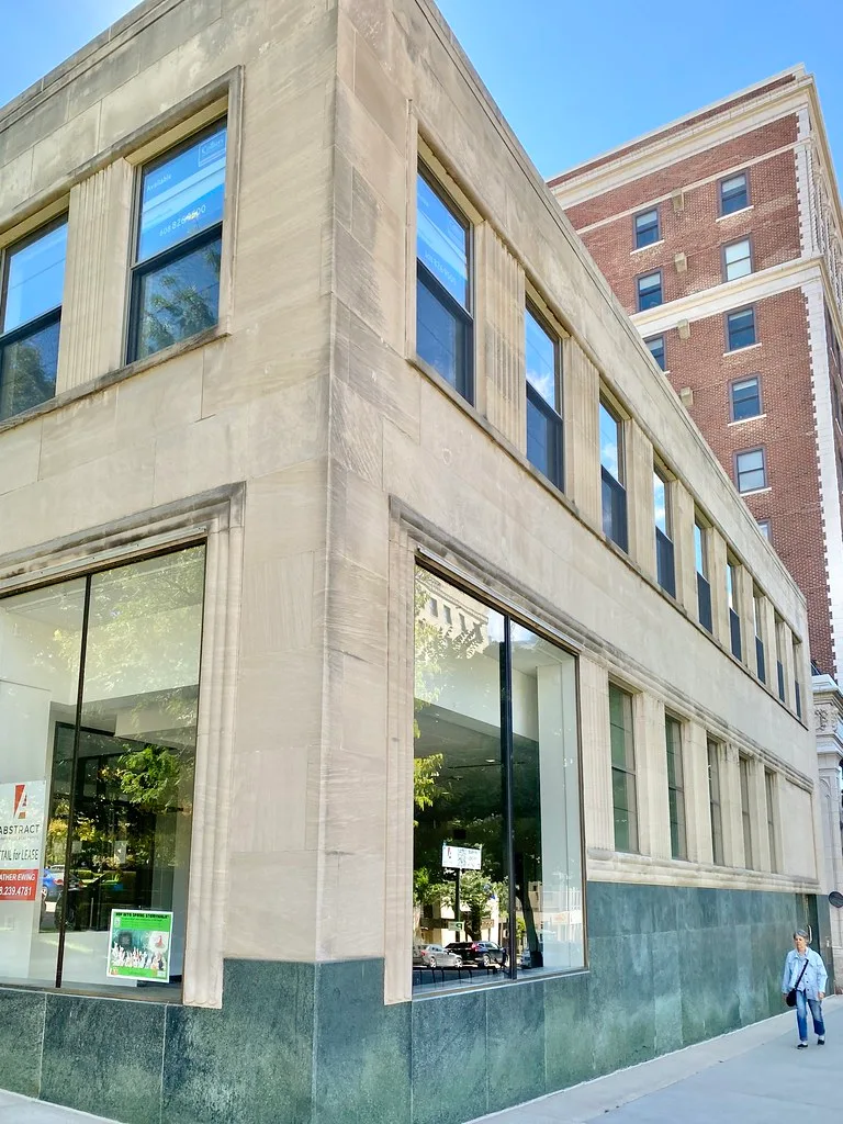 Ancien bâtiment Anchor Savings and Loan Association à Madison