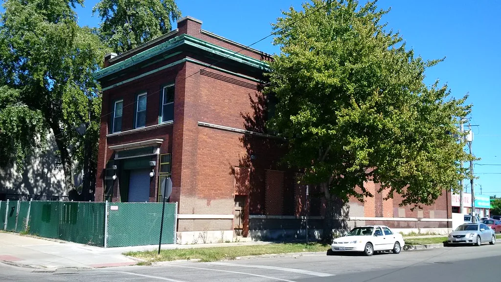 Ancienne caserne de pompiers en brique dans le quartier Back of the Yards.
