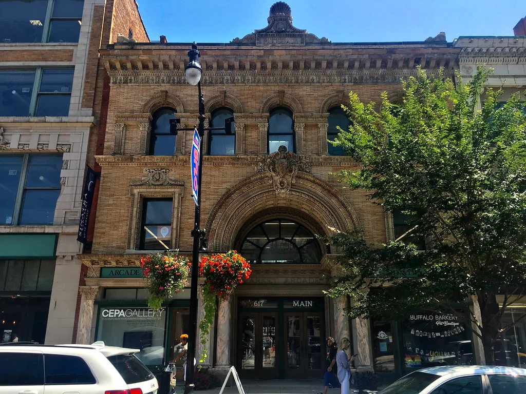 Façade historique de Market Arcade à Buffalo