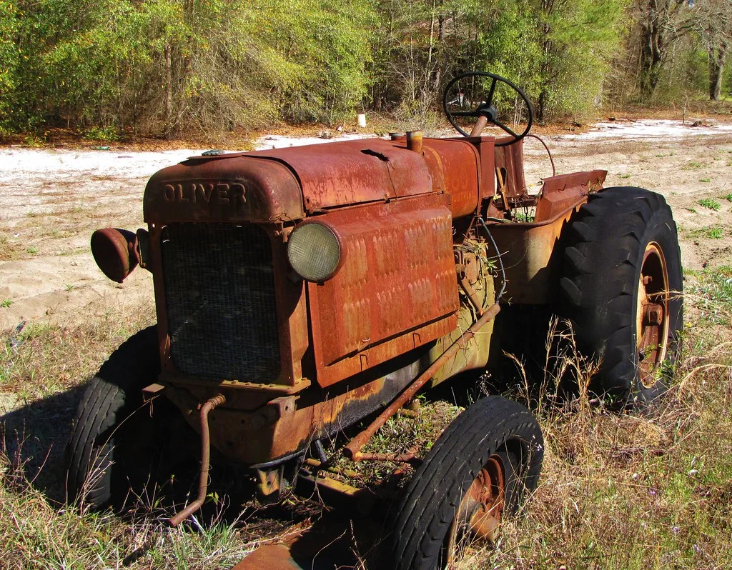 Old Oliver Industrial 80 tractor near Lena, North Carolina