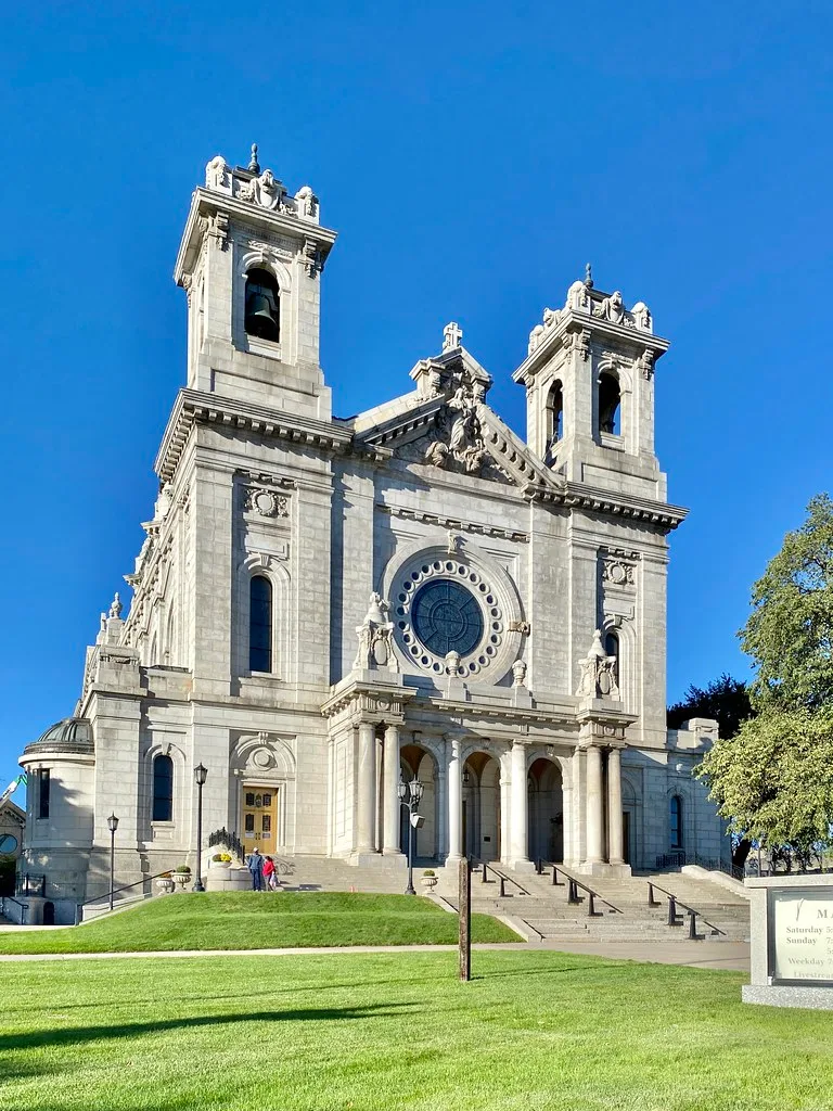 Façade and twin bell towers of the Basilica of Saint Mary in Minneapolis