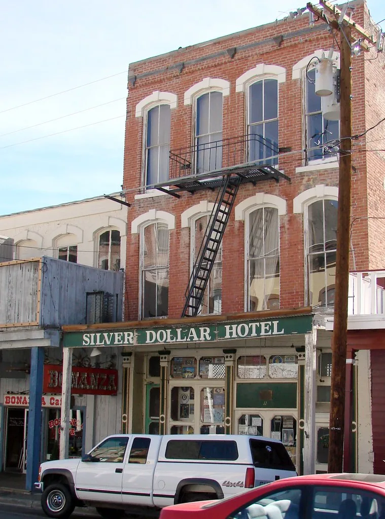 Façade du Silver Dollar Hotel à Virginia City