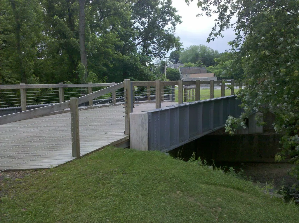 Former railway bridge converted into a pedestrian crossing