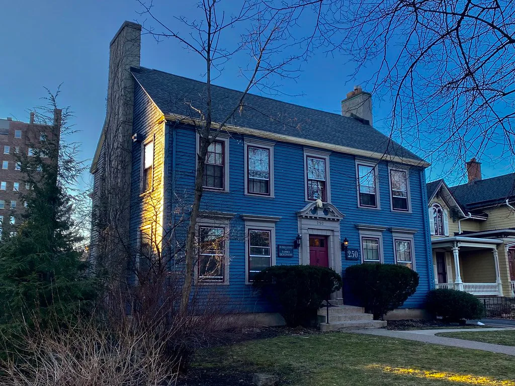 Former Colonial Revival style Jewett House in Buffalo